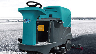 智能洗地，，，，，，清洁升级——驾驶式洗地机的刷新之路